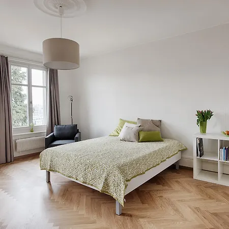 Am Pavillon, Bed&kitchen برن