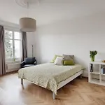 Am Pavillon Bed & Kitchen Bern