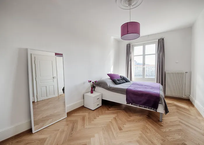 Couette-café Am Pavillon Bed & Kitchen 3*