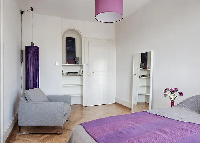 לינה וארוחת בוקר Am Pavillon Bed & Kitchen