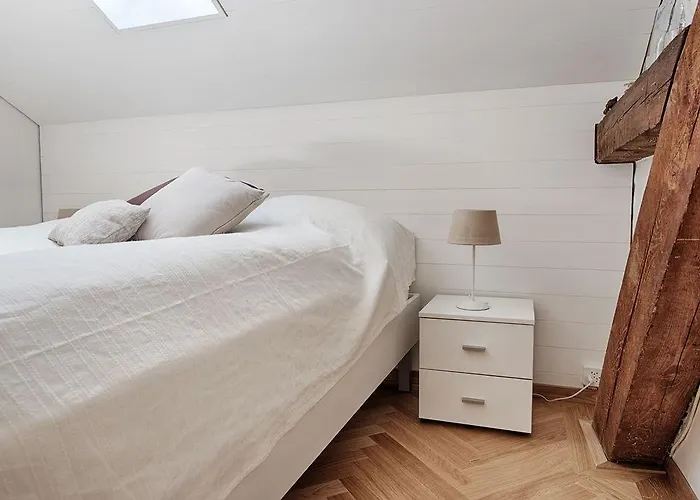 Couette-café Am Pavillon Bed & Kitchen 3*