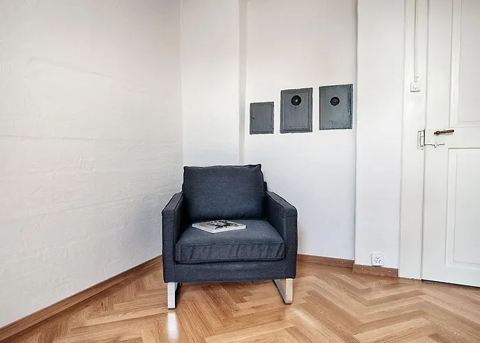 Couette-café Am Pavillon Bed & Kitchen 3*